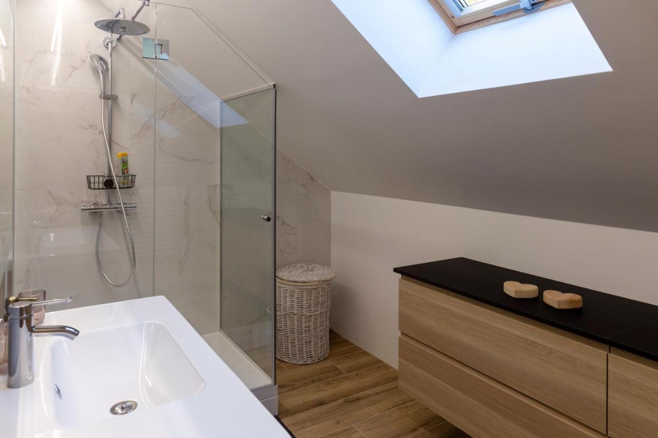 Villa Richterberg With Sauna & Hot Tub スロヴェニ・グラデツ エクステリア 写真